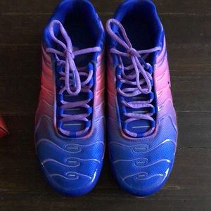 Nike Air Max plus QS size 6.5 race blue/sunset pulse